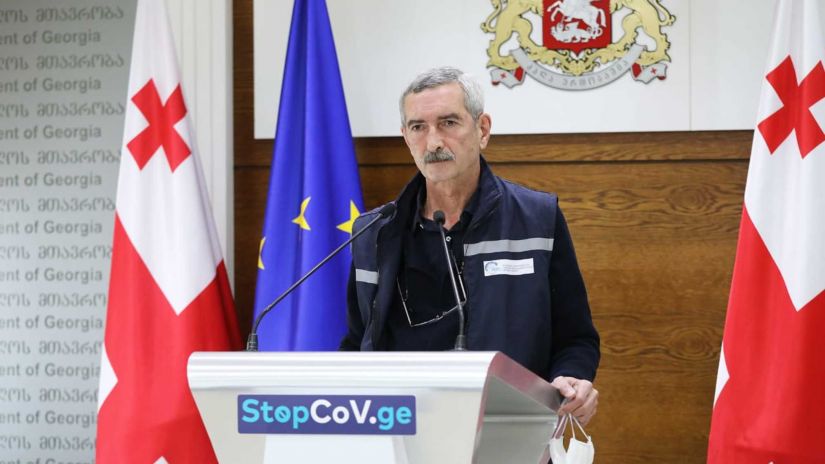 იმნაძე ბრიფინგზე