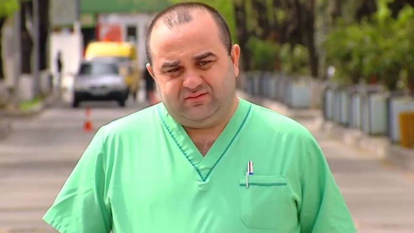 საუნივერსიტეტო კლინიკის დირექტორი ჟურნალისტებთან