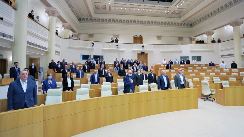 საგაზაფხულო სესია დაიხურა