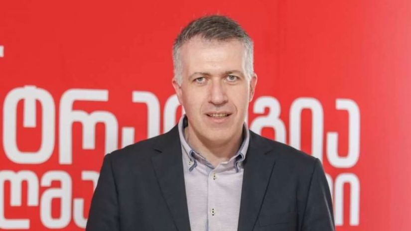 სტრატეგია აღმაშენებლის წევრი