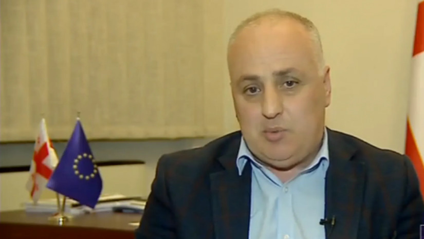 „ჩვენ ახალა შევდივართ ტურბულენტურ ზონაში და ამიტომ ღვედი კარგად უნდა შევიკრათ“