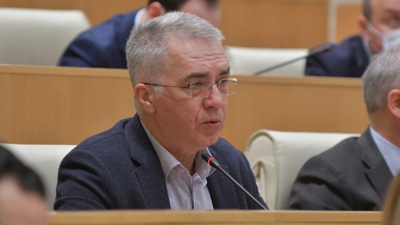 სამკურნალო საქმე გადაწყვიტონ ექიმებმა და პოლიტიკოსებმა გააკეთონ პოლიტიკა, ნუ შეუშლიან ექიმებს ხელს