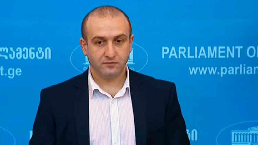  პარტია გირჩის ლიდერი 