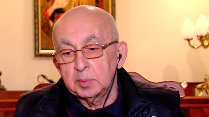  ჩვენ ყოველდღიურად ვუყურებთ მისი სიკვდილის ქრონიკას