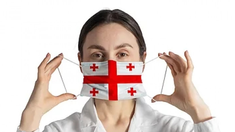 პირბადე საქართველოს დროშით