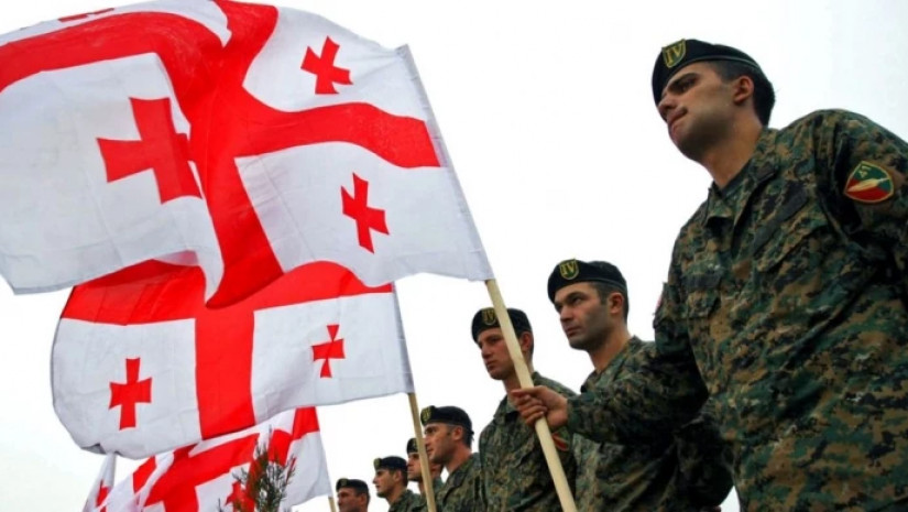 წვევამდელები ფიცს დადებენ