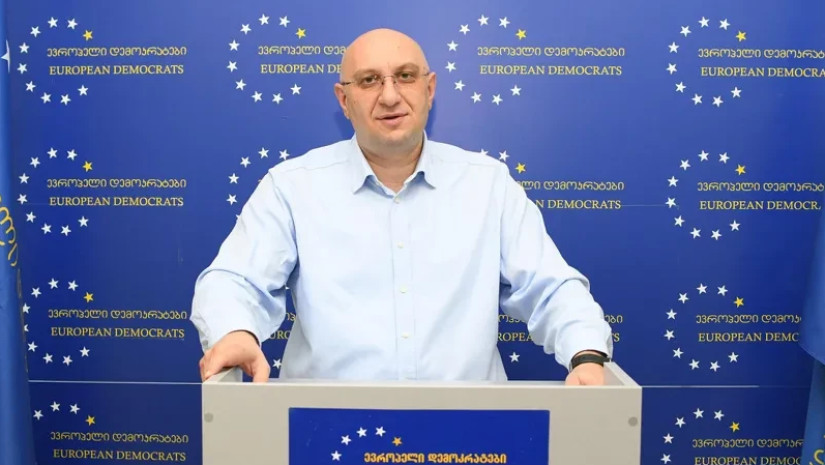 ბ „ევროპელი დემოკრატების ლიდერი“