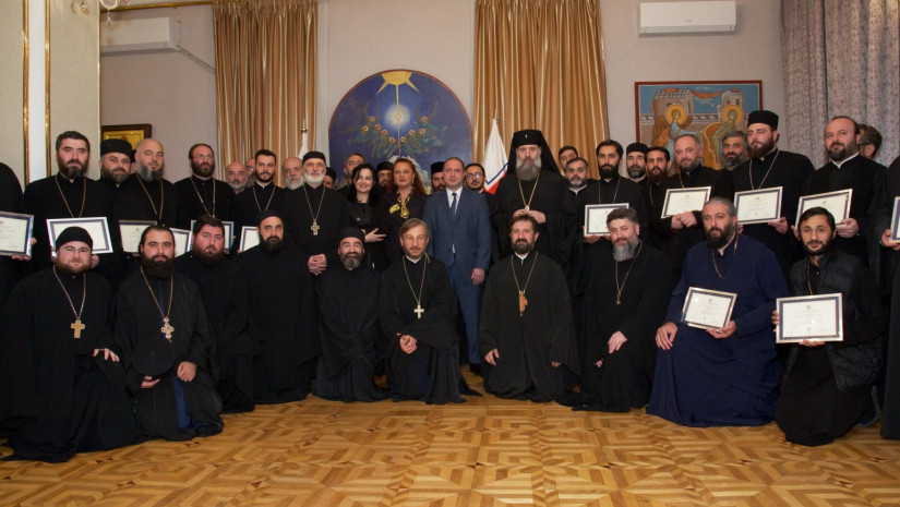 სერტიფიკატების გადაცემა